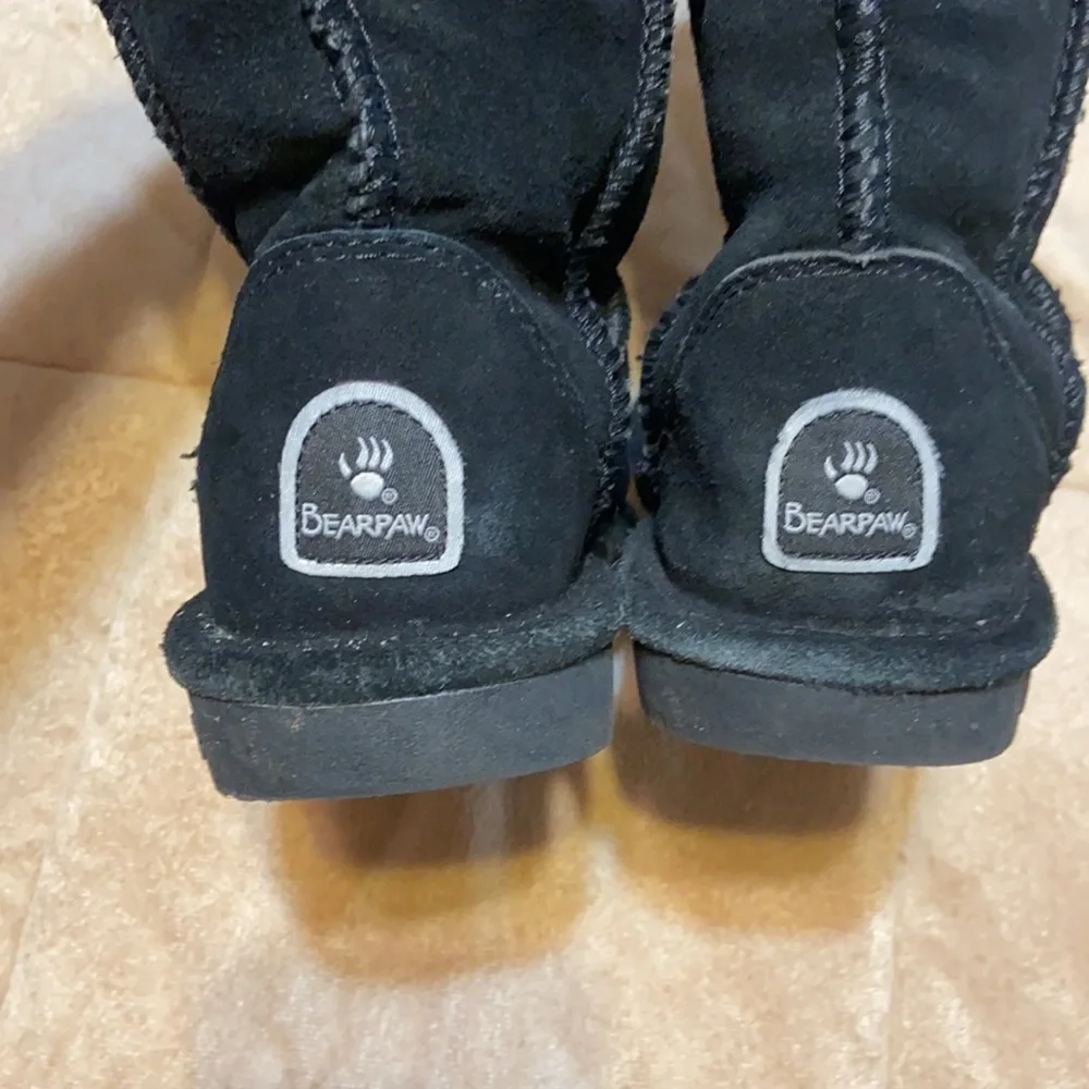 BearPaw black leather boots